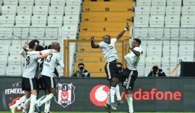 Beşiktaşa canlı yayında eleştiri: Bununla hiçbir televizyon