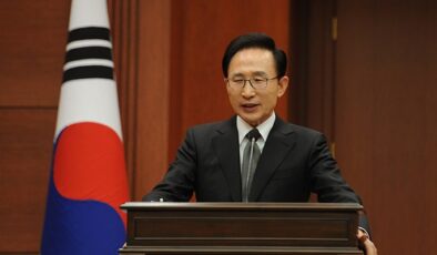 Güney Kore’nin eski Devlet Başkanı Lee yolsuzluktan cezaevine girdi