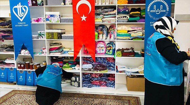 Türkiye Diyanet Vakfı yurttaştan para istedi