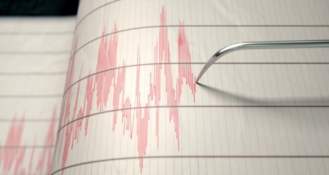 İzmir açıklarında 4.1 büyüklüğünde deprem