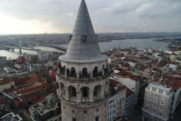 Kısıtlamada İstanbul’u Galata Kulesi’nden izlediler