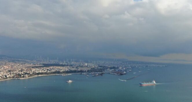 İstanbul’un bir yakasında güneş bir yakasında kar var