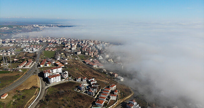 Marmara Denizine sis tabakası: Kartpostallık görüntüler oluştu