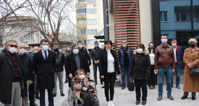 Sakarya’da yaklaşık 320 kişi CHP’den istifa etti