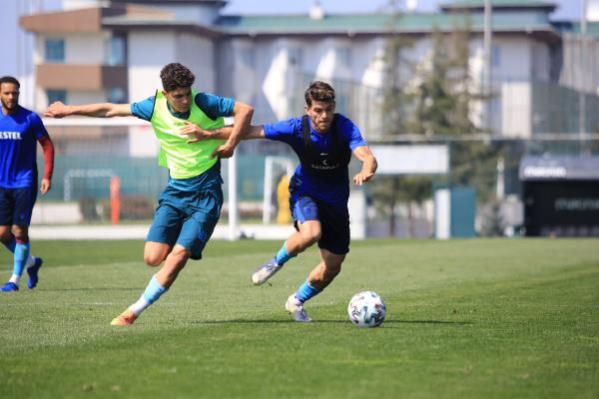 Trabzonspor, U19 takımıyla maç yaptı