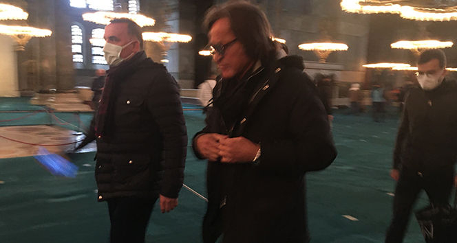 Ünlü milyarder Hadid, Ayasofya Camii’nde namaz kıldı