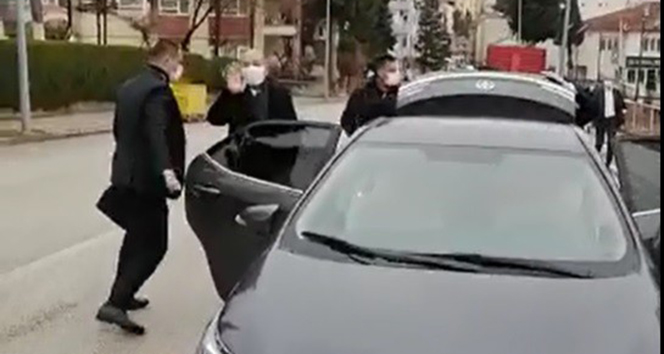 Bakan Soylu’yu taşıyan helikopter yoğun sis nedeniyle Bilecik’e iniş yaptı