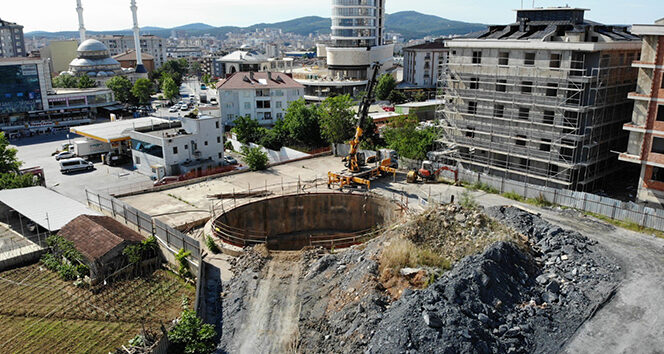 Sancaktepe-Yenidoğan metro hattının yapımının durdurulmasına vatandaşlardan tepki