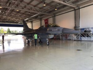 F-16'da sekizinci uçak teslim edildi