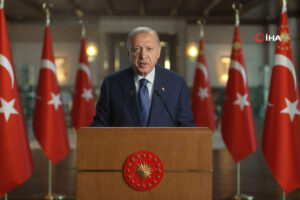 Cumhurbaşkanı Erdoğan: 'Bizim hakikatlerle doldurmadığımız her boşluk yalanların istilasına uğrayacaktır'